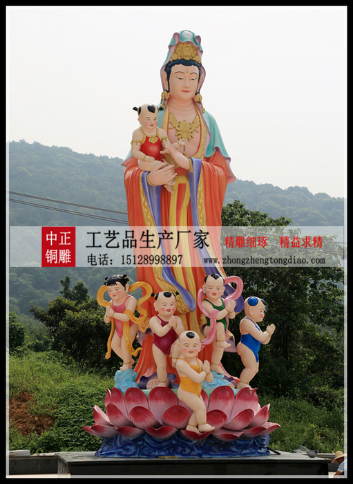 彩绘观音菩萨站像
